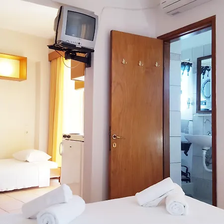 Marnin Rhodes Lejlighedshotel 3*